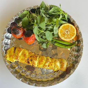 220گرم سینه مرغ،سس مخصوص